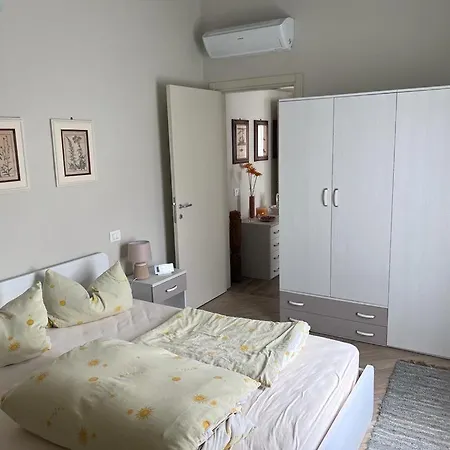Holiday home Casa Lowi